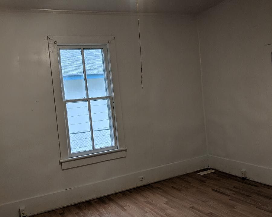 1st image of 3808 10th Ave