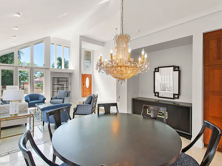 28602 Silverton Dr — Photo 12