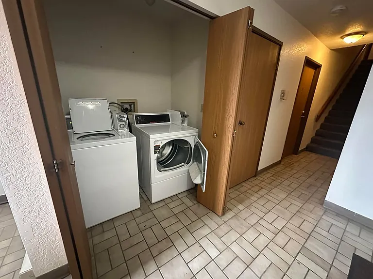 1200 N Point Dr #B5-B8 — Photo 7