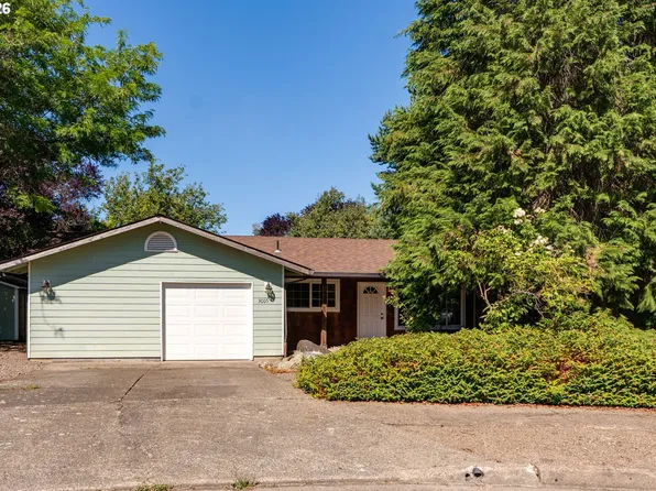 3005 E Lindquist Ct, Newberg, OR 97132