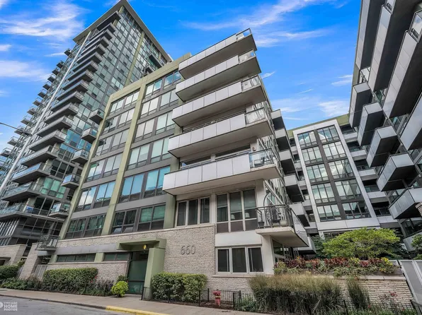 660 W Wayman St Unit 503, Chicago, IL 60661