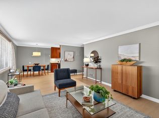 2700 W 44th St APT 104, Minneapolis, MN 55410