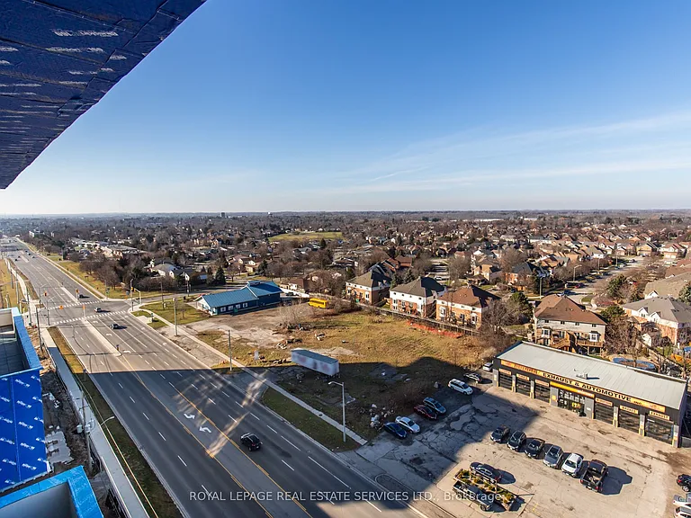 460 Dundas St E #1205 — Photo 19