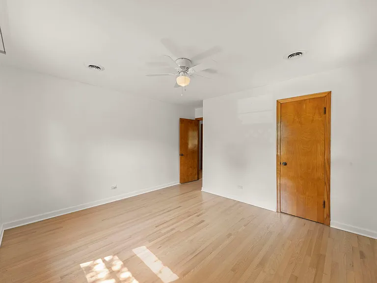 354 Indian Dr — Photo 15