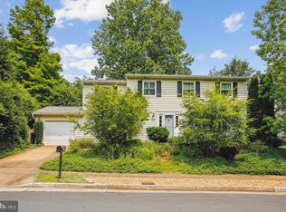 3030 Steven Martin Dr, Fairfax, VA 22031