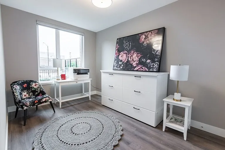 2 bed, 2.0 bath, 913 sqft, $1,950 — Photo 4