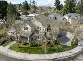 1096 Diamond St, Springfield, OR 97477