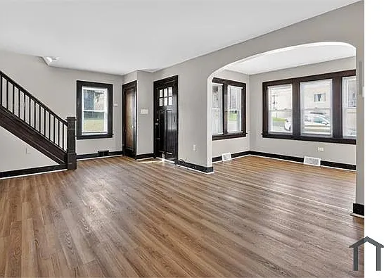 3 bed, 1500 sqft, $2,000 — Photo 2