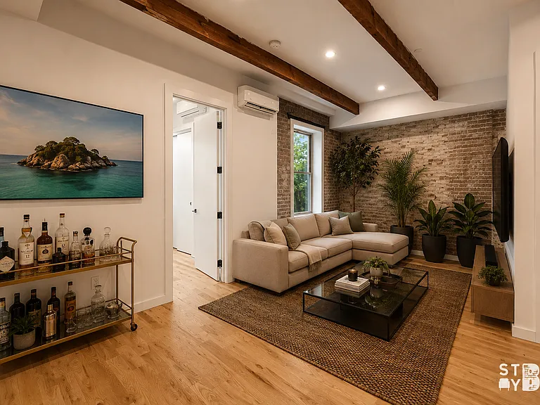 89 Moffat St #3M — Photo 2