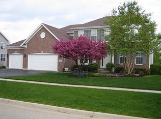 2015 Morningview Dr, Hoffman Estates, IL 60192