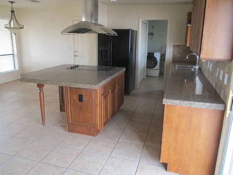 1328 W Plata Ave — Photo 10