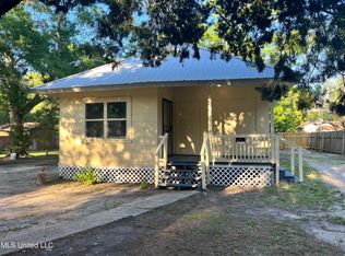 4612 Briggs St, Moss Point, MS 39563