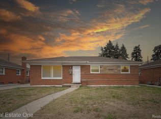 11163 Busch Ave, Warren, MI 48089