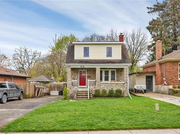 17 5th Ave, Cambridge, ON N1S 2E8