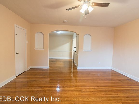 2nd image of 5963 Woodcrest Ave #1F