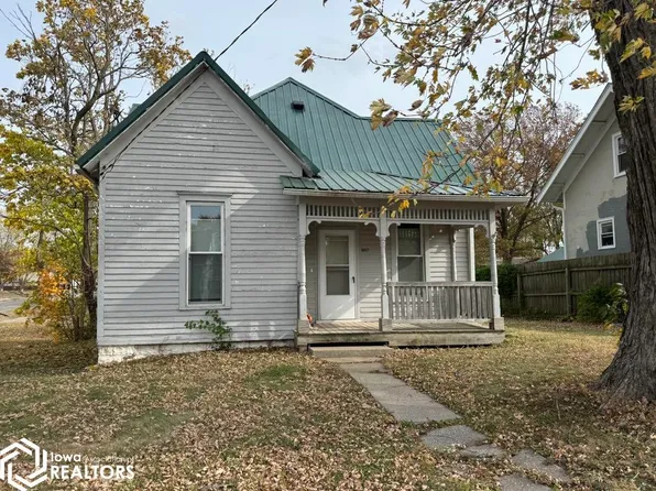 807 S 16th St, Centerville, IA 52544