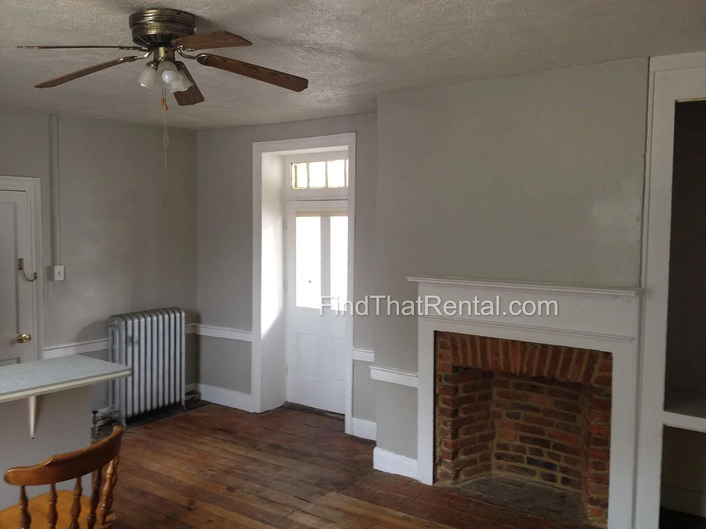 102 N Bedford St, Carlisle, PA 17013 — Photo 2
