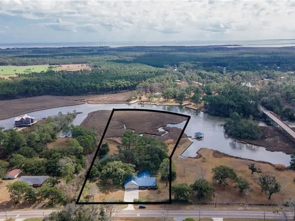 15025 Bellingrath Rd, Coden, AL 36523