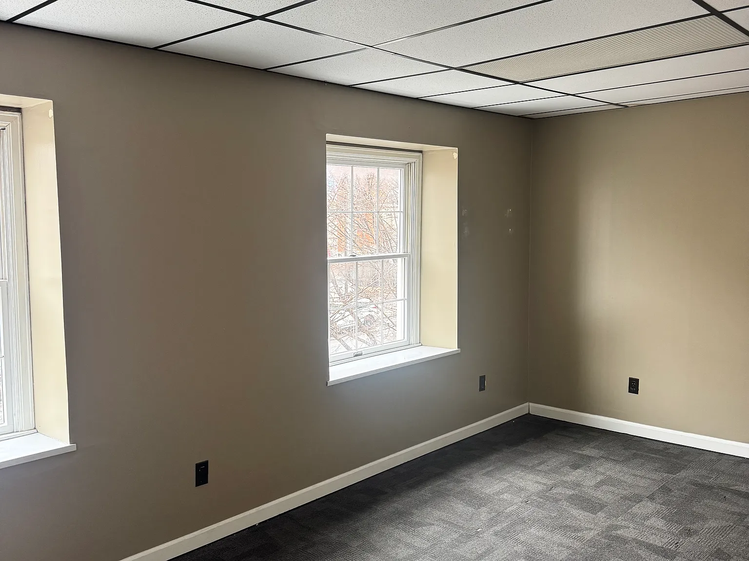 1 bed, 1098 sqft, $1,350 — Photo 1