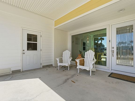 3rd image of 220 Mockingbird Ln