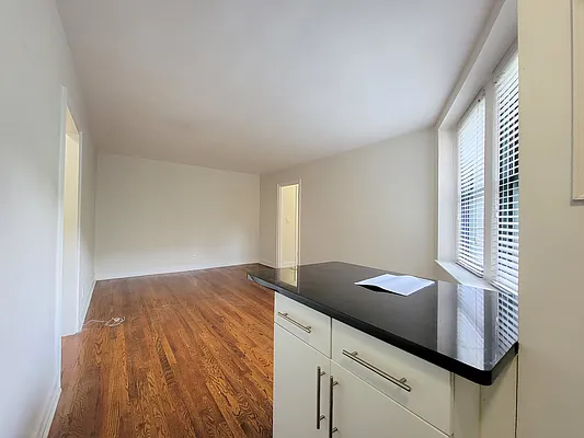 Rented by Made In NY Realty | media 10