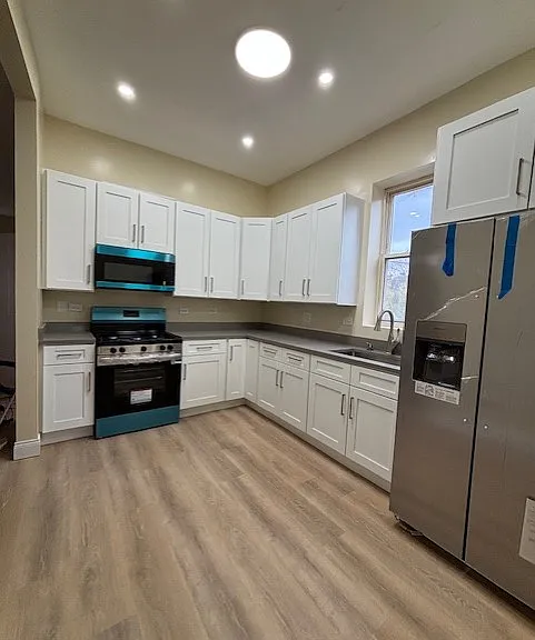 645 N Avers Ave #2 — Photo 3
