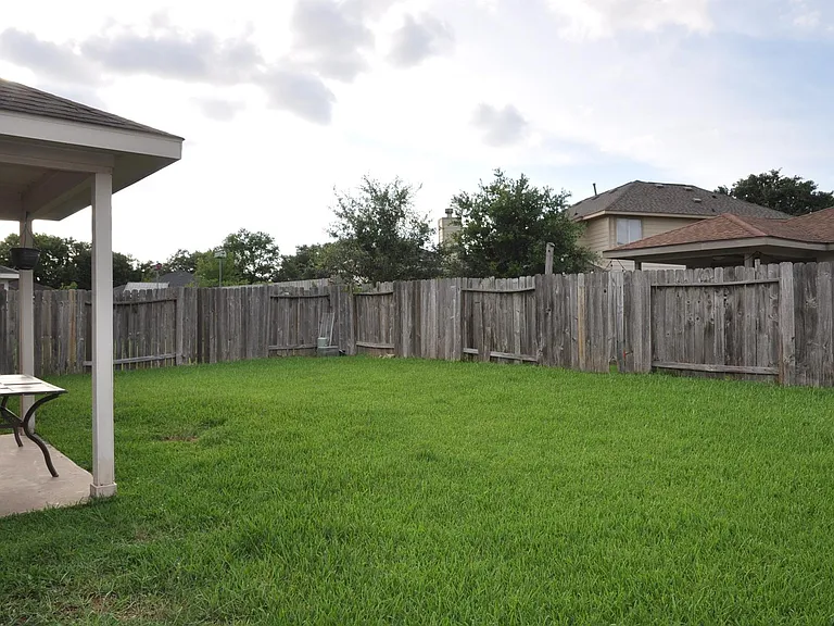 19118 Mossy Hedge Ln — Photo 30