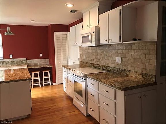 4th image of 4910 Palmetto Woods Dr