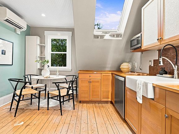 5th image of 164 Boston St #3