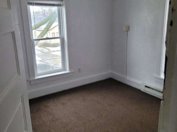 183 S Prairie Ave #2