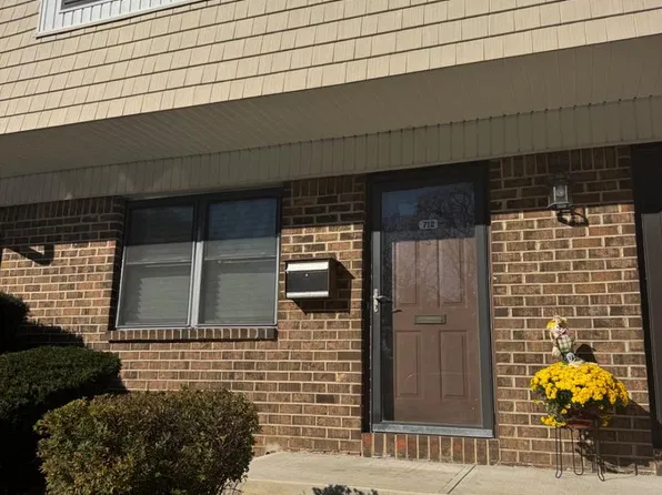 710 Silver Ct, Hamilton, NJ 08690
