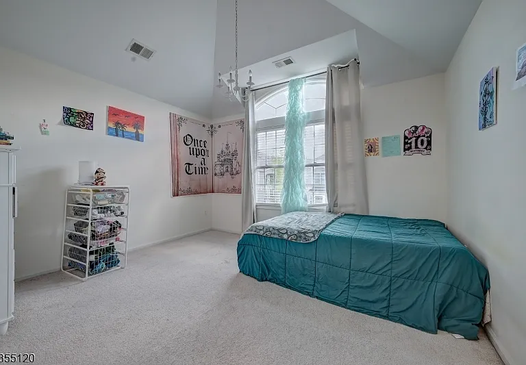 408 Kensington Ln — Photo 10