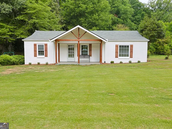 892 Athens St, Jefferson, GA 30549