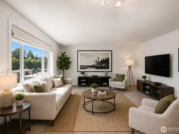 14300 32nd Avenue NE #410, Seattle, WA 98125