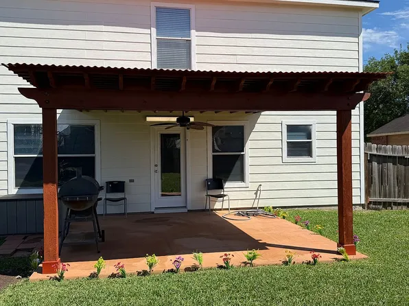 1902 Serenata Ln, Humble, TX 77396