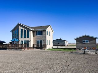 2145 Twin Lakes Rd, Lake Preston, SD 57249