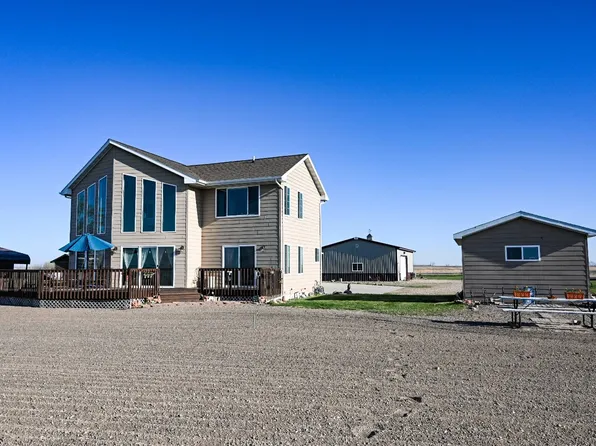 2145 Twin Lakes Rd, Lake Preston, SD 57249