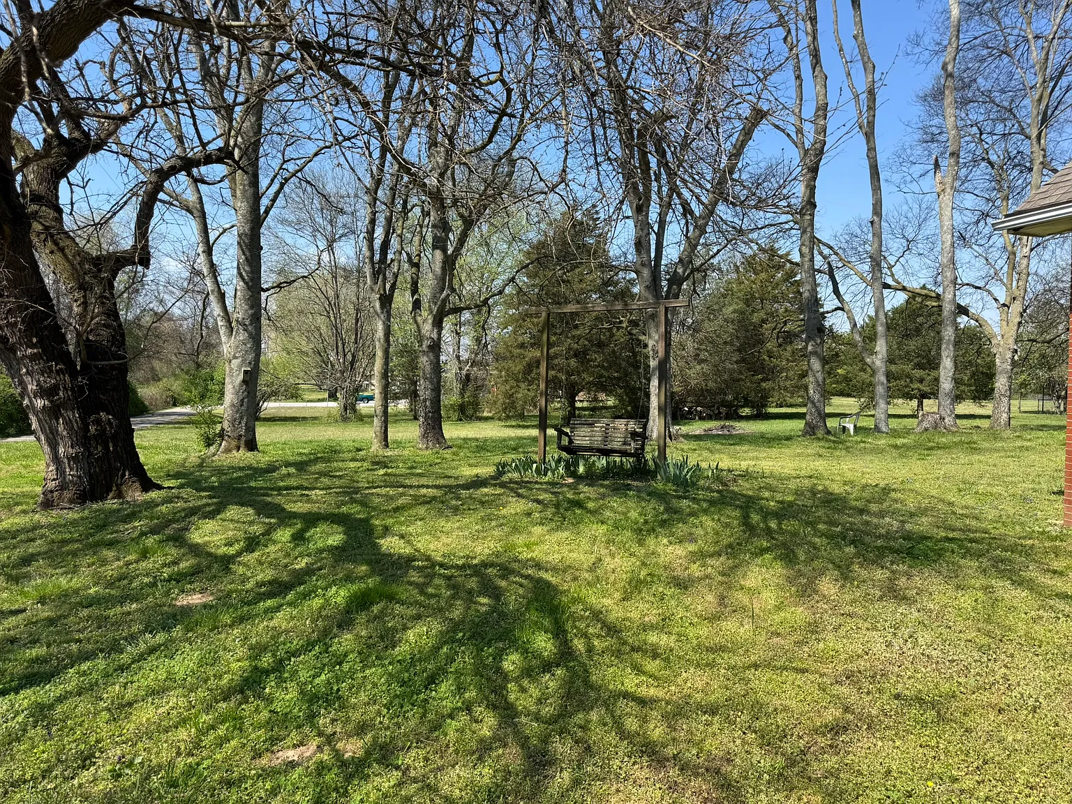 2 bed, 1050 sqft, $1,400 — Photo 4