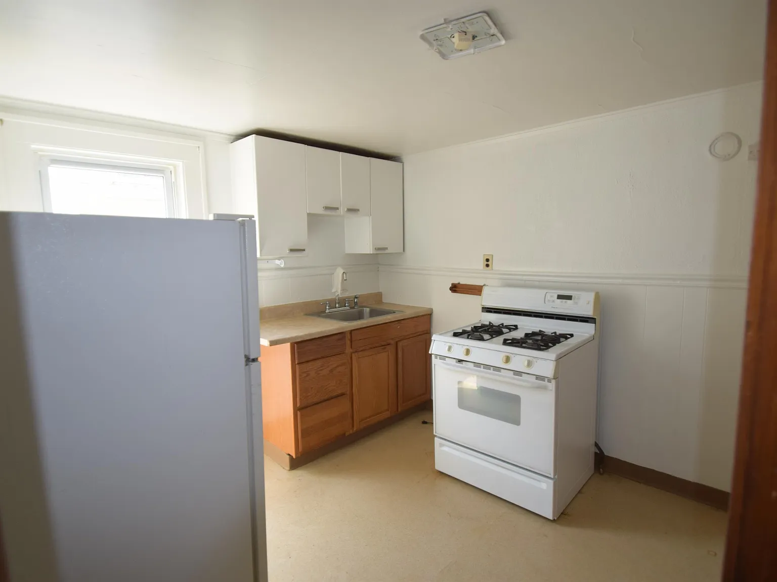 11 Bardin St — Photo 3