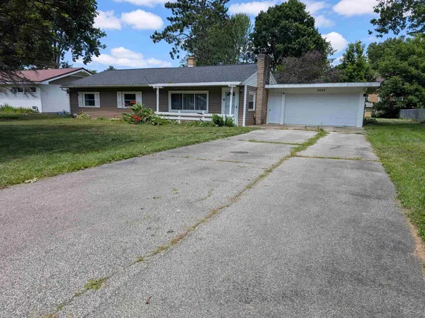 3407 Woodland Ct, Saginaw, MI 48601
