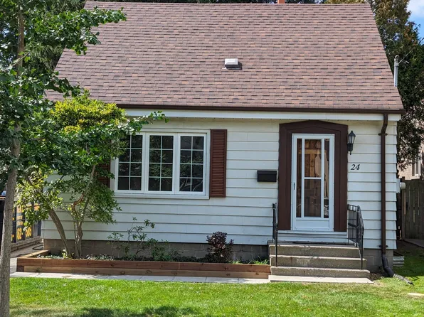 24 Harewood Ave, Toronto, ON M1M 2R2
