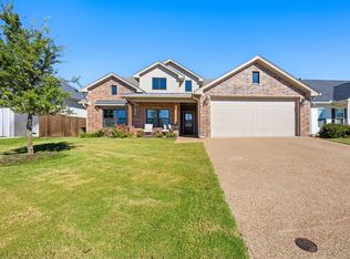 10317 Fallen Leaf Dr, Waco, TX 76712
