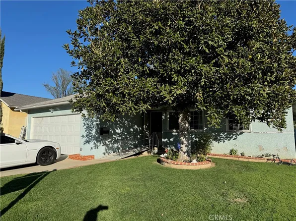 8512 Chimineas Ave, Northridge, CA 91325