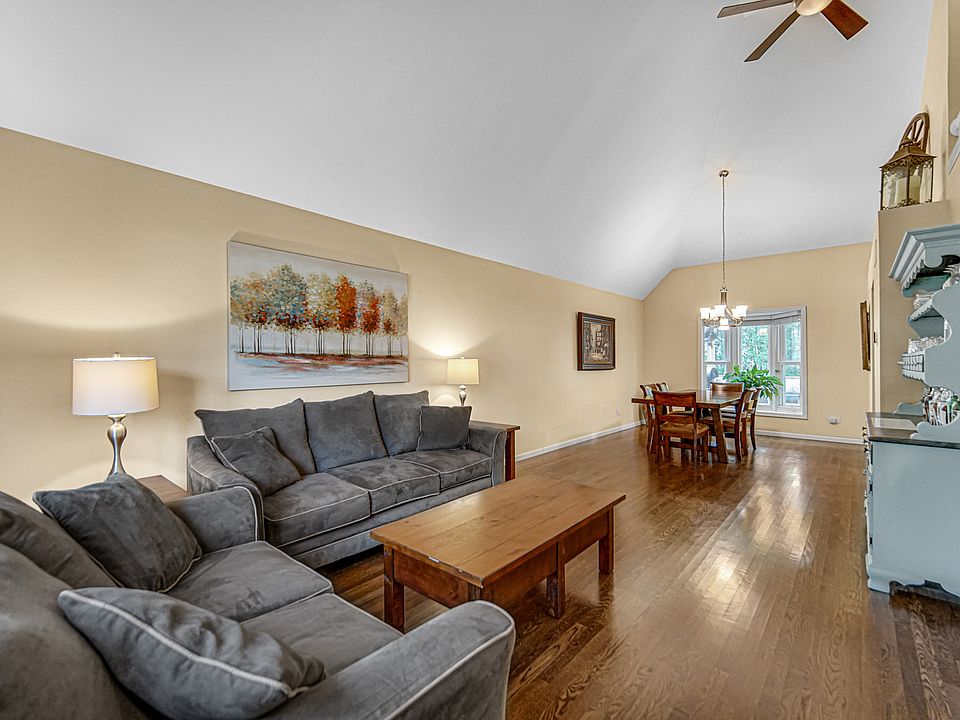 4458 Hatch Ln, Lisle, IL 60532 | Zillow