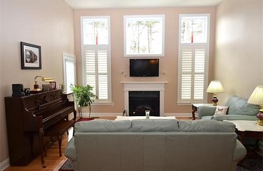3rd image of 54 Pondside Dr