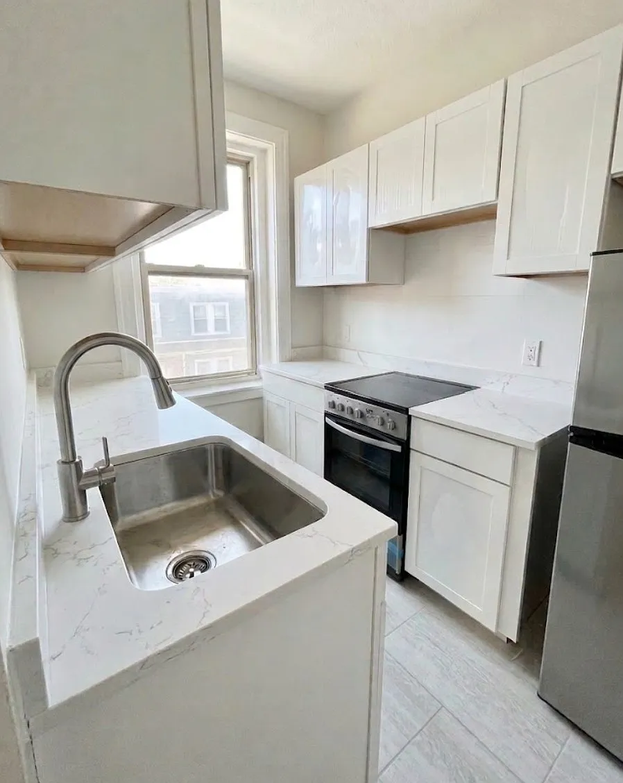 1 bed, 9999 sqft, $2,300 — Photo 1