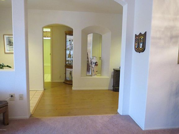2nd image of 861 E Desert Glen Dr