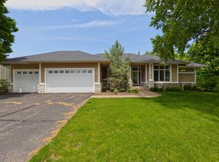 14734 Boulder Pointe Rd, Eden Prairie, MN 55347