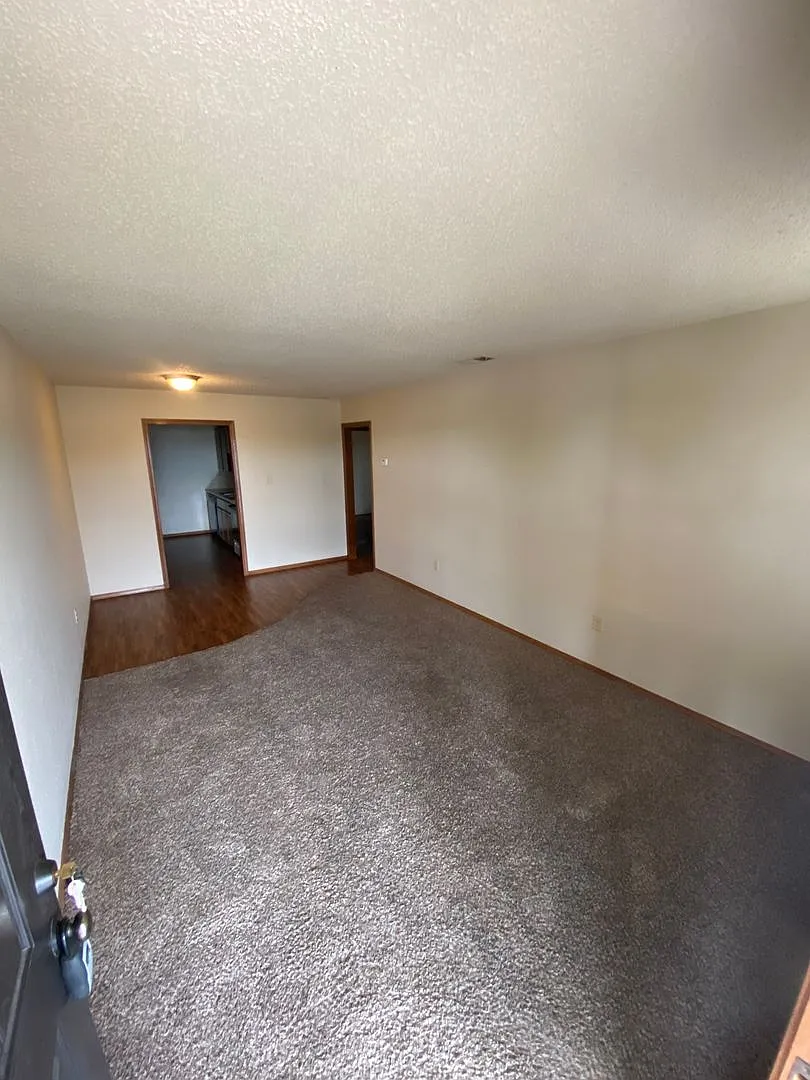 The Stratton Apartments — Photo 2