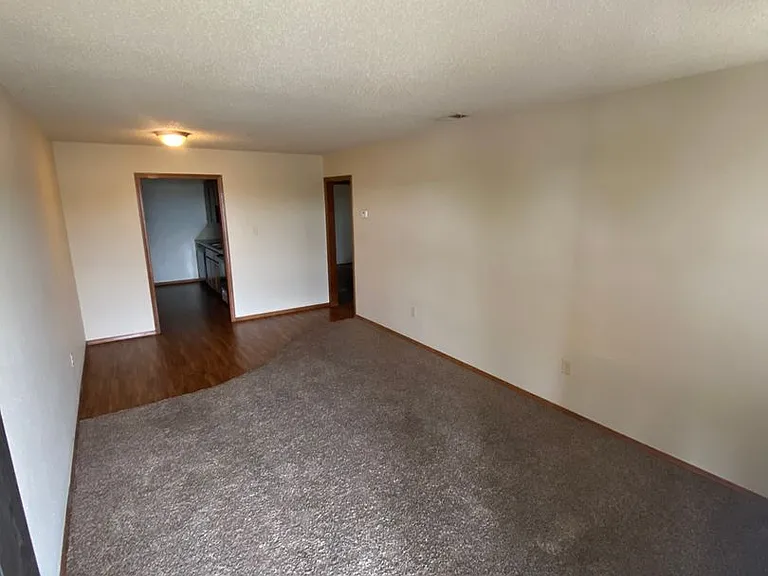 2601 SW D Ave — Photo 2